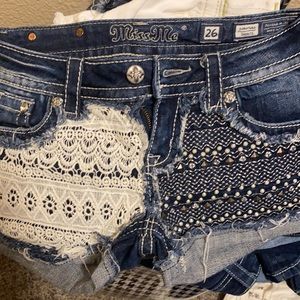 Miss me shorts 26 great shape 26